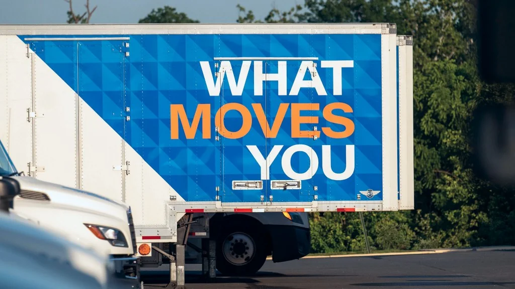 truck-long-distance-moving-residential